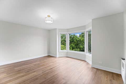Tiny photo for 2400 Archbury Drive #2E, Park Ridge, IL 60068 (MLS # 12690416)