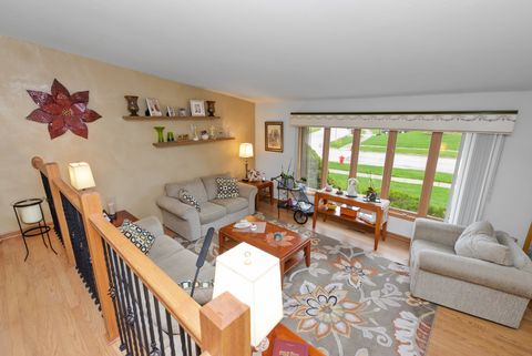 Tiny photo for 15329 Oak Road, Oak Forest, IL 60452 (MLS # 12615125)