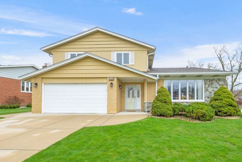 Photo of 15329 Oak Road, Oak Forest, IL 60452 (MLS # 12615125)