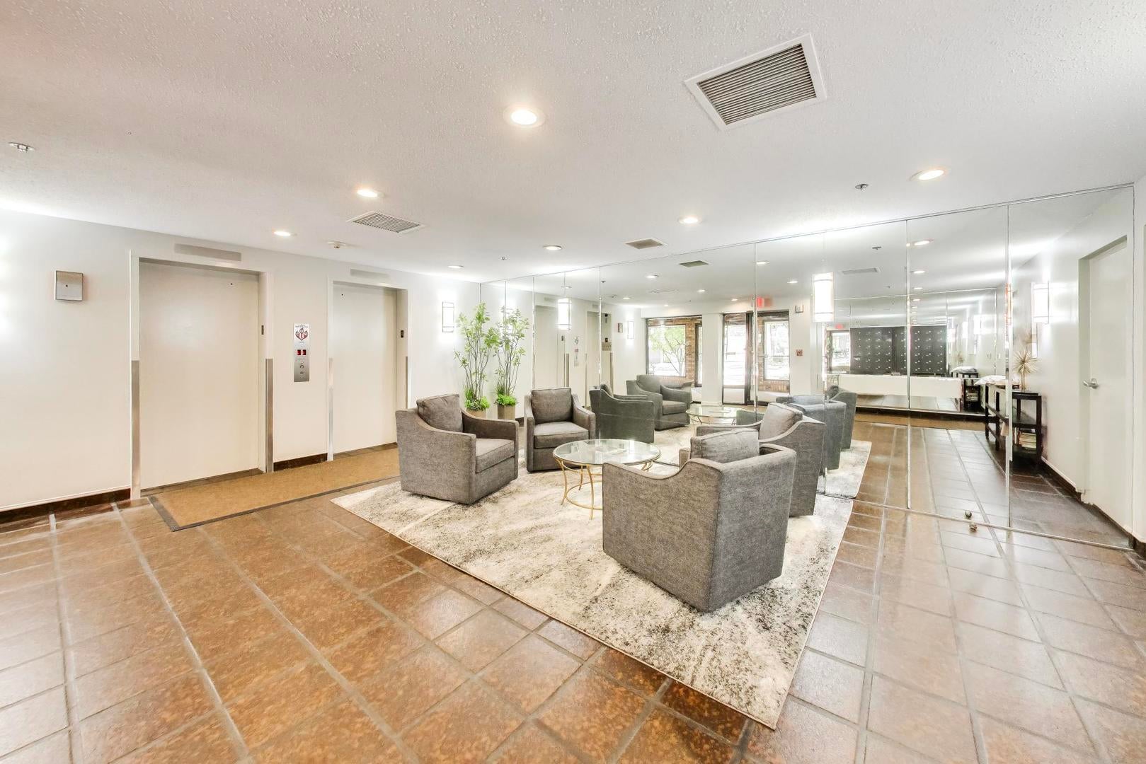 3860 Mission Hills Road 416