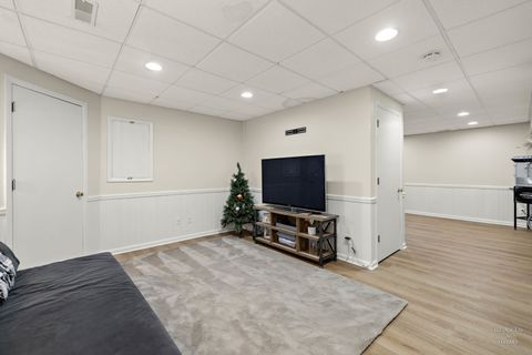 Tiny photo for 5515 Chancery Way, Lake In The Hills, IL 60156 (MLS # 12613805)