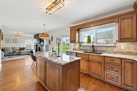 Tiny photo for 5515 Chancery Way, Lake In The Hills, IL 60156 (MLS # 12613805)