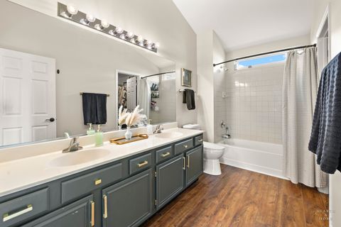 Tiny photo for 5515 Chancery Way, Lake In The Hills, IL 60156 (MLS # 12613805)