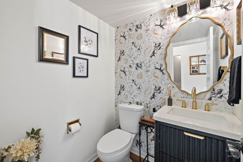 Tiny photo for 5515 Chancery Way, Lake In The Hills, IL 60156 (MLS # 12613805)