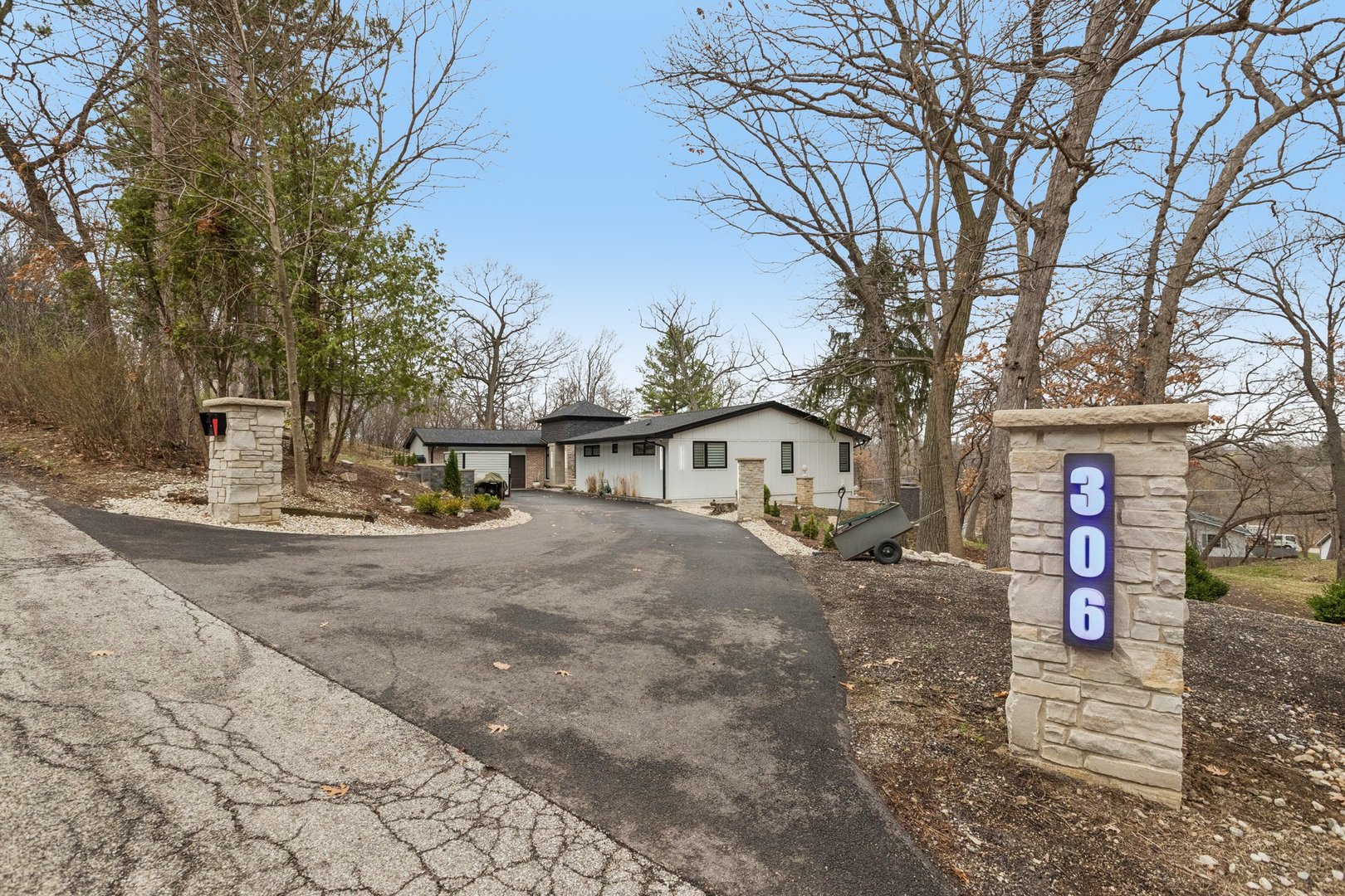 306 Woodlock Street