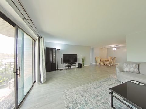 Tiny photo for 4721 Saint Joseph Creek Road #5F, Lisle, IL 60532 (MLS # 12624744)