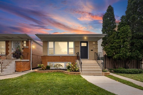 Photo of 5123 S Lotus Avenue, Chicago, IL 60638 (MLS # 12773713)