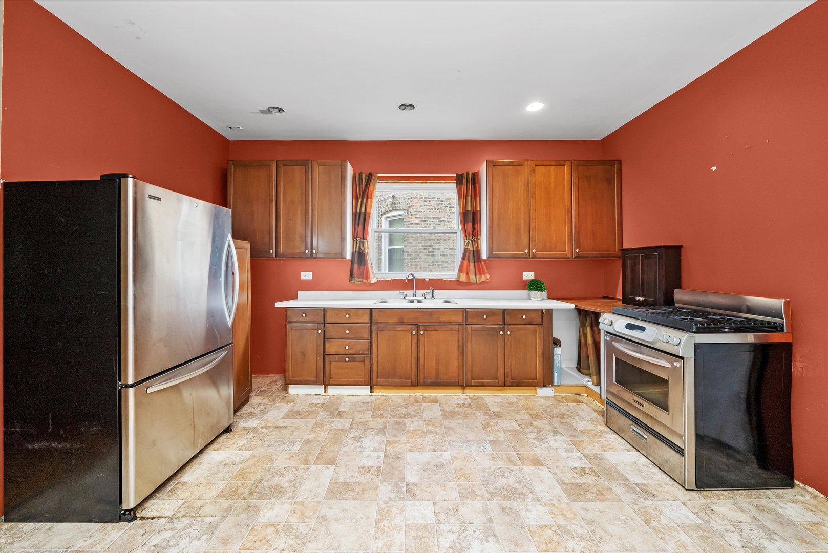 7809 S Peoria