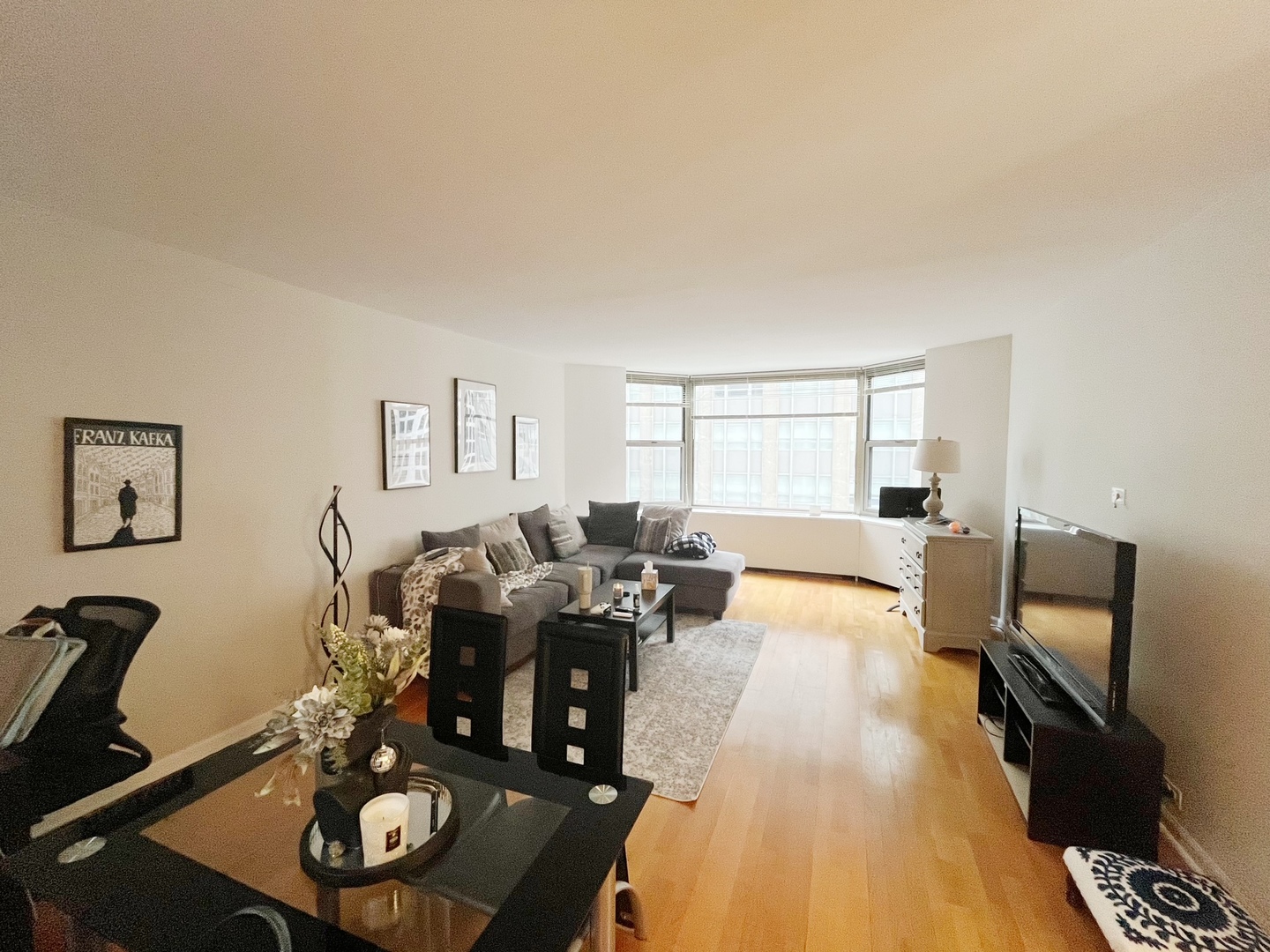 535 N Michigan Avenue 1403