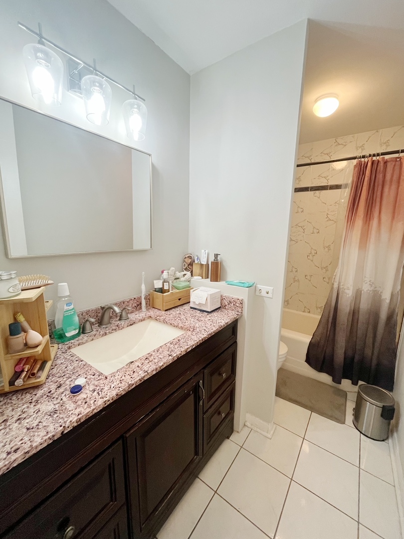 535 N Michigan Avenue 1403