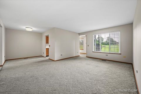 Tiny photo for 917 Golf Course Road #2, Crystal Lake, IL 60014 (MLS # 12678577)