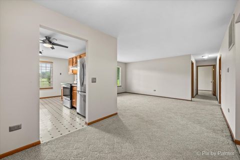 Tiny photo for 917 Golf Course Road #2, Crystal Lake, IL 60014 (MLS # 12678577)