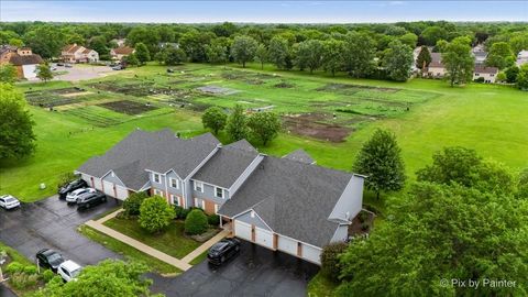 Tiny photo for 917 Golf Course Road #2, Crystal Lake, IL 60014 (MLS # 12678577)