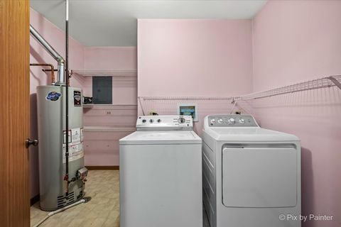 Tiny photo for 917 Golf Course Road #2, Crystal Lake, IL 60014 (MLS # 12678577)