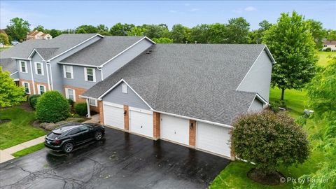 Tiny photo for 917 Golf Course Road #2, Crystal Lake, IL 60014 (MLS # 12678577)