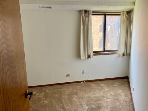 Tiny photo for 1420 Woodbridge Road #2B, Joliet, IL 60436 (MLS # 12613577)