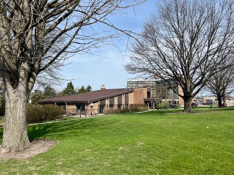 Tiny photo for 1420 Woodbridge Road #2B, Joliet, IL 60436 (MLS # 12613577)