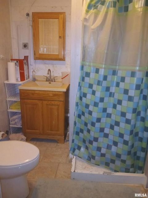 Tiny photo for 420 S 27TH Street, Herrin, IL 62948 (MLS # QC4268389)