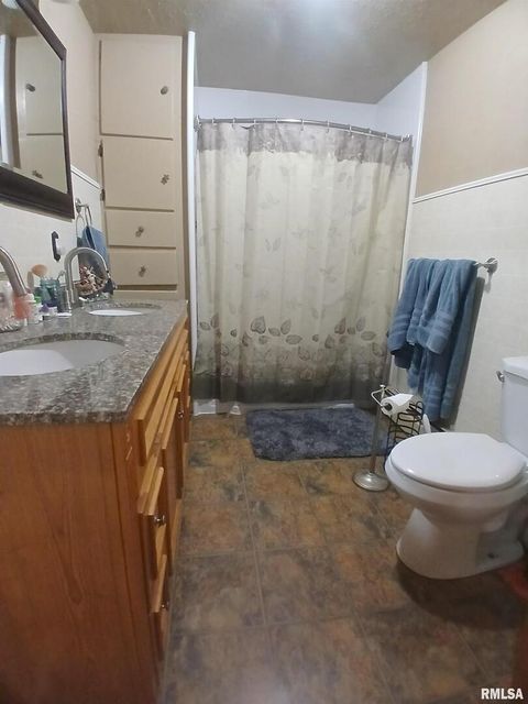 Tiny photo for 420 S 27TH Street, Herrin, IL 62948 (MLS # QC4268389)