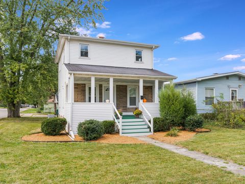Tiny photo for 1101 N Raynor Avenue, Joliet, IL 60435 (MLS # 12475071)