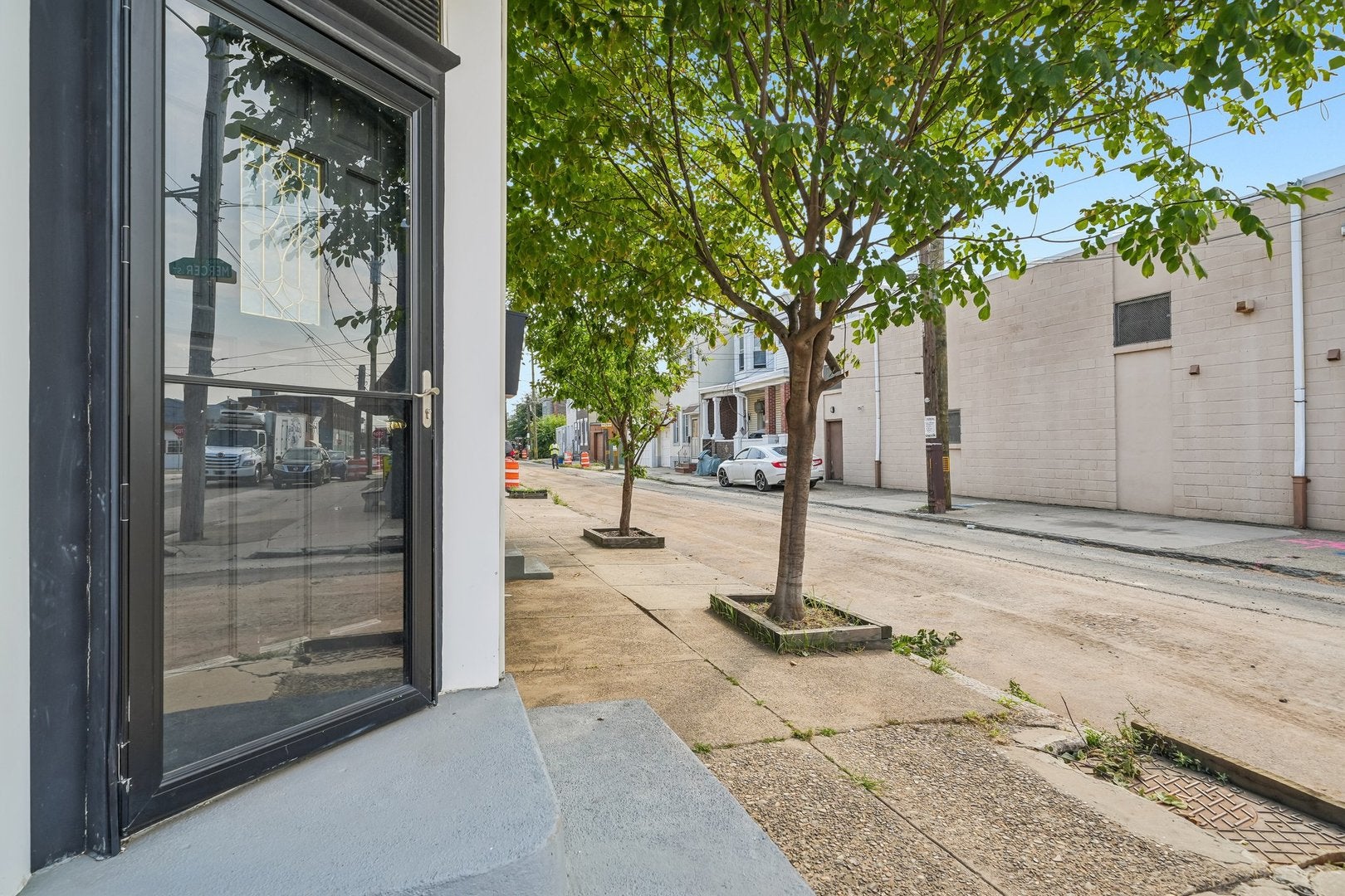 2615 E Tioga Street