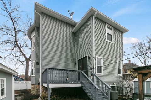 Tiny photo for 3239 Wesley Avenue, Berwyn, IL 60402 (MLS # 12609799)