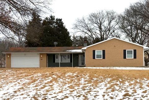 Photo of 855 Riverside Drive, Dixon, IL 61021 (MLS # 12562879)