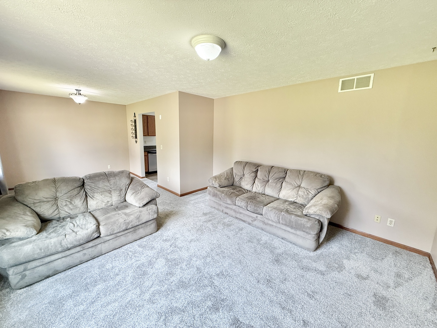 106 Autumnwood Lane