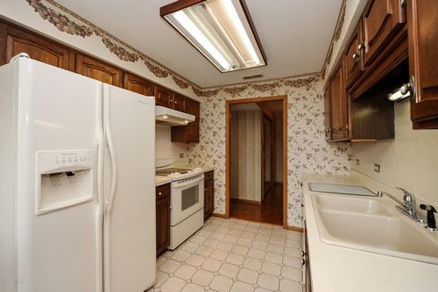 Tiny photo for 7601 N Lincoln Avenue #415, Skokie, IL 60077 (MLS # 12548059)