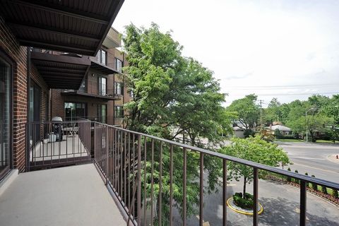 Tiny photo for 7601 N Lincoln Avenue #415, Skokie, IL 60077 (MLS # 12548059)