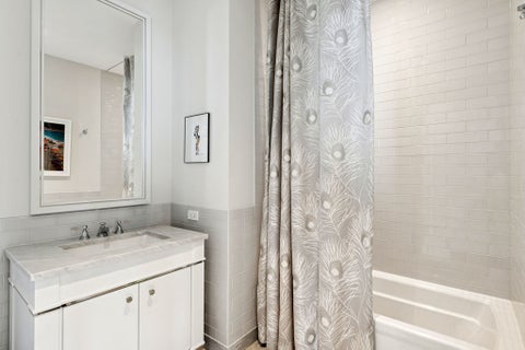 Tiny photo for 451 E Grand Avenue #5510, Chicago, IL 60611 (MLS # 12684718)