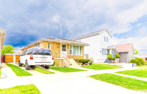Tiny photo for 5332 S Meade Avenue, Chicago, IL 60638 (MLS # 12635138)