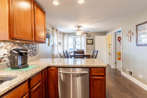 Tiny photo for 5332 S Meade Avenue, Chicago, IL 60638 (MLS # 12635138)