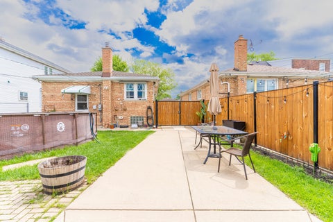 Tiny photo for 5332 S Meade Avenue, Chicago, IL 60638 (MLS # 12635138)