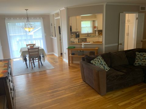 Tiny photo for 665 Thornwood Drive, Buffalo Grove, IL 60089 (MLS # 12533718)