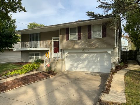 Photo of 665 Thornwood Drive, Buffalo Grove, IL 60089 (MLS # 12533718)