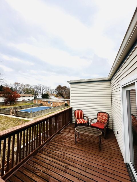 Tiny photo for 2204 E Lincoln Street #13, Bloomington, IL 61701 (MLS # 12519995)