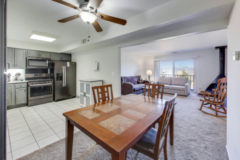 Tiny photo for 717 Killarney Court #2D, Schaumburg, IL 60193 (MLS # 12586574)