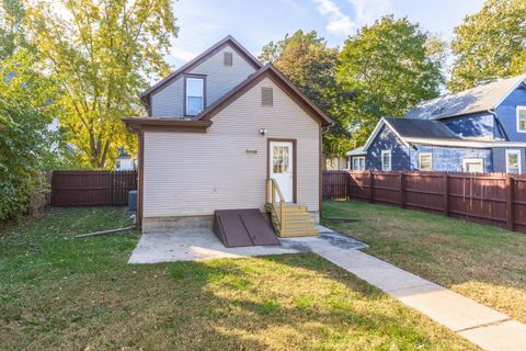 Tiny photo for 417 E Timber Street, Pontiac, IL 61764 (MLS # 12504681)