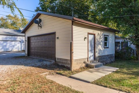 Tiny photo for 417 E Timber Street, Pontiac, IL 61764 (MLS # 12504681)