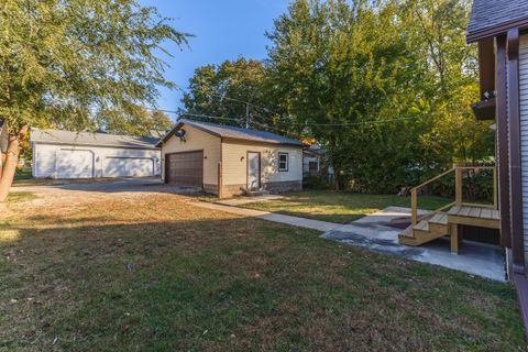 Tiny photo for 417 E Timber Street, Pontiac, IL 61764 (MLS # 12504681)
