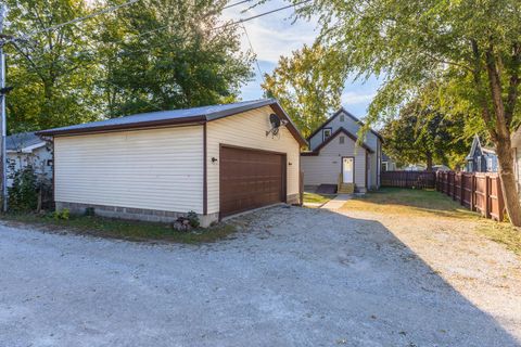 Tiny photo for 417 E Timber Street, Pontiac, IL 61764 (MLS # 12504681)