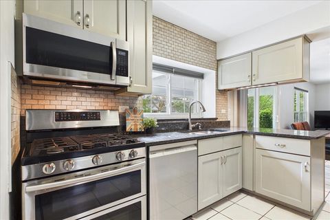 Tiny photo for 2655 Lindrick Lane, Aurora, IL 60504 (MLS # 12628387)