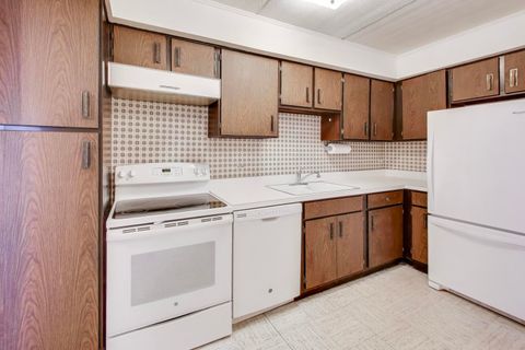 Tiny photo for 1301 N Western Avenue #325, Lake Forest, IL 60045 (MLS # 12546972)