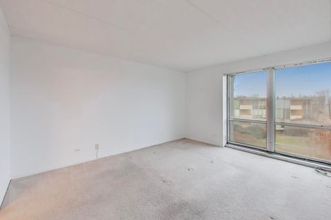 Tiny photo for 1301 N Western Avenue #325, Lake Forest, IL 60045 (MLS # 12546972)