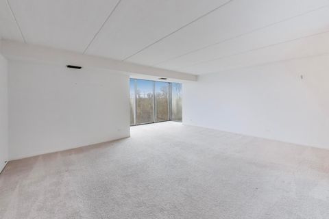 Tiny photo for 1301 N Western Avenue #325, Lake Forest, IL 60045 (MLS # 12546972)