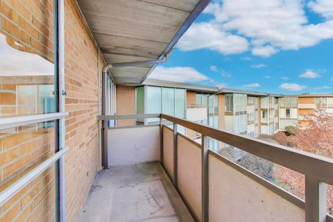 Tiny photo for 1301 N Western Avenue #325, Lake Forest, IL 60045 (MLS # 12546972)