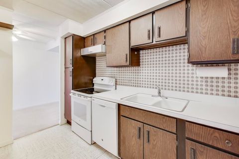 Tiny photo for 1301 N Western Avenue #325, Lake Forest, IL 60045 (MLS # 12546972)