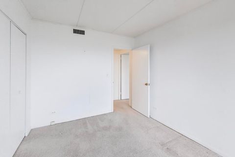 Tiny photo for 1301 N Western Avenue #325, Lake Forest, IL 60045 (MLS # 12546972)