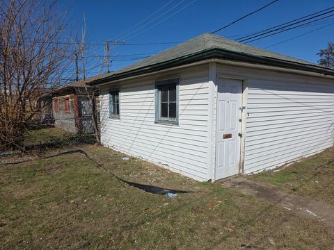 Tiny photo for 7923 S Calumet Avenue, Chicago, IL 60619 (MLS # 12600552)